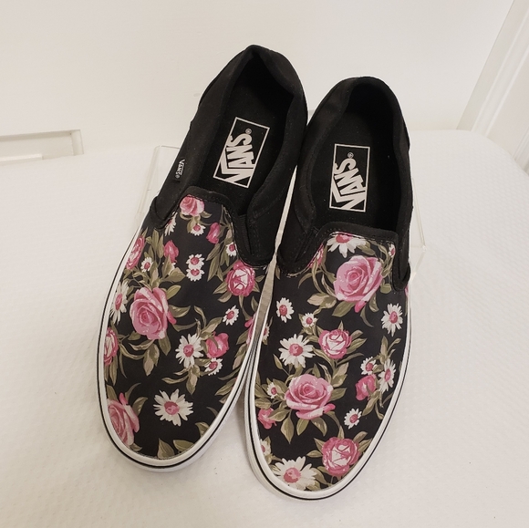 Vans Shoes - EUC Van's Black & Pink Floral Rose's Sneaker Loafers Size 9 Casual Comfy Stylish
